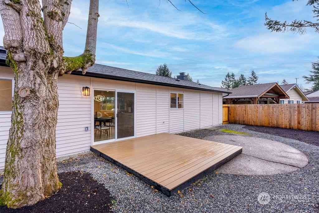 16537 119th Avenue, Renton, Washington image 30