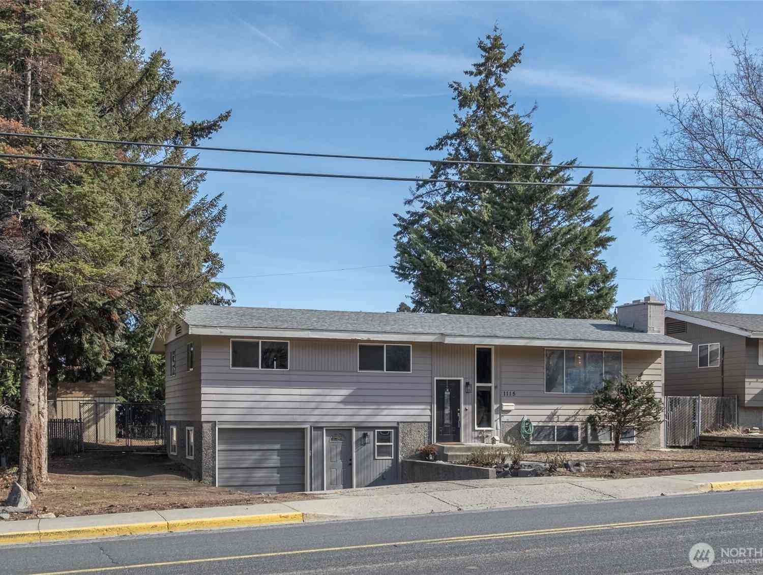 1115 S Miller Street, Wenatchee, Washington image 1