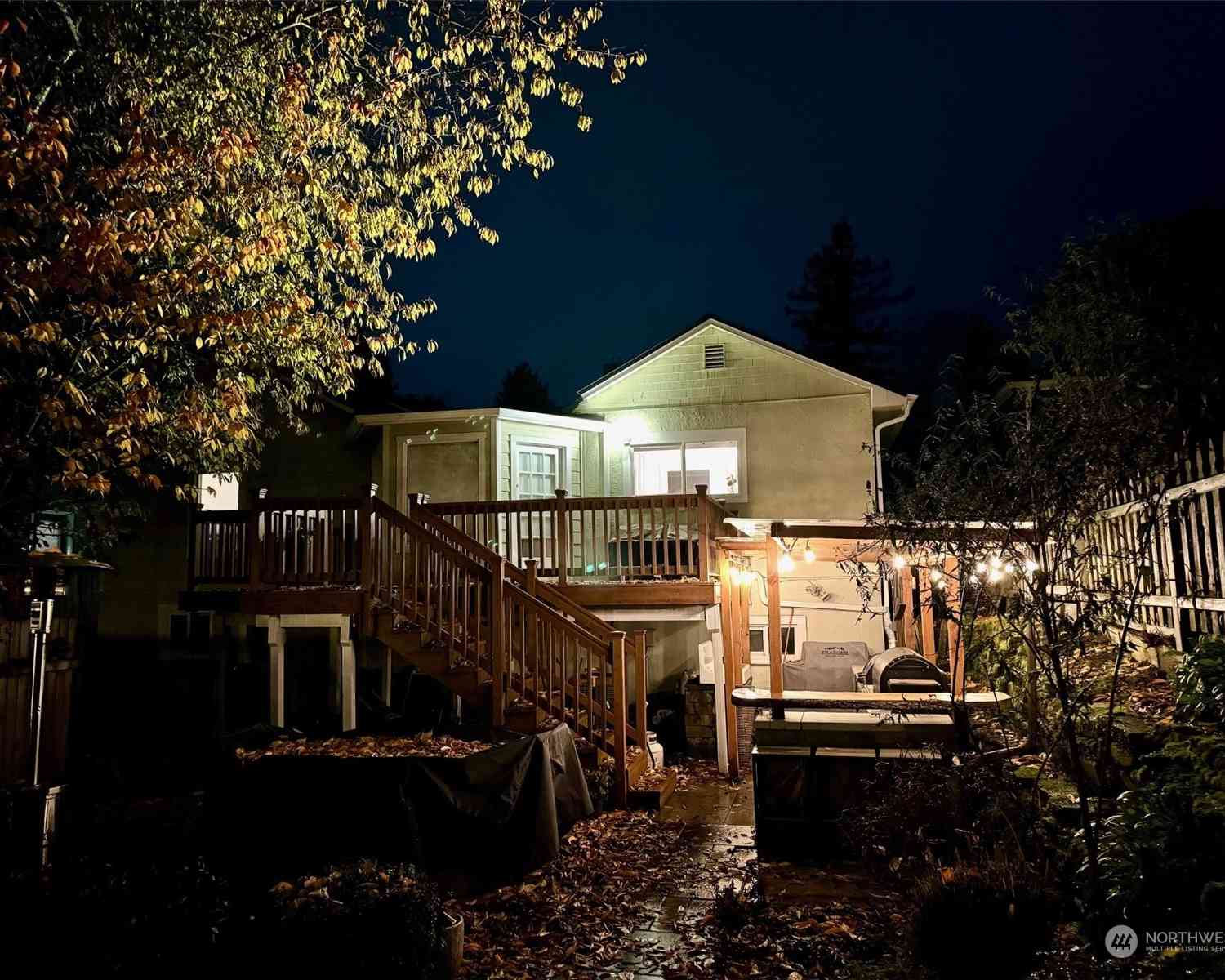 8246 Ashworth Avenue, Seattle, Washington image 4