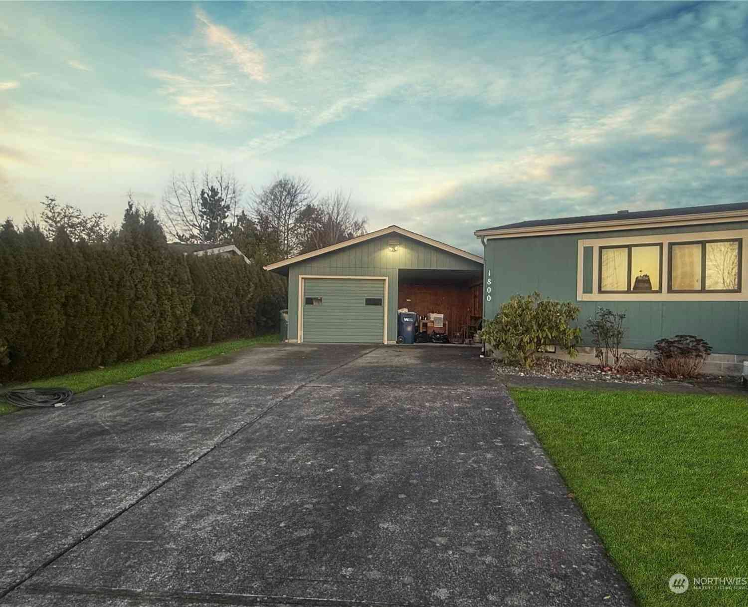 1800 N 32nd Place, Mount Vernon, Washington image 2