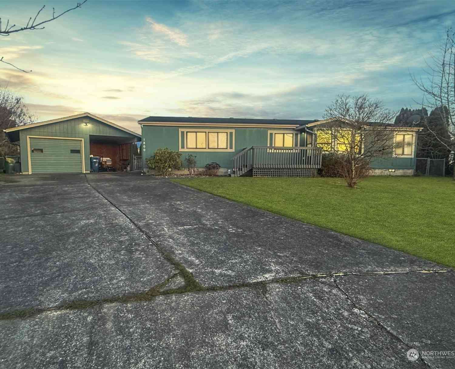 1800 N 32nd Place, Mount Vernon, Washington image 1