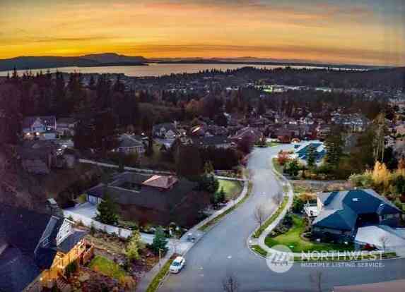 Wildwood Drive, Bellingham, Washington image 18