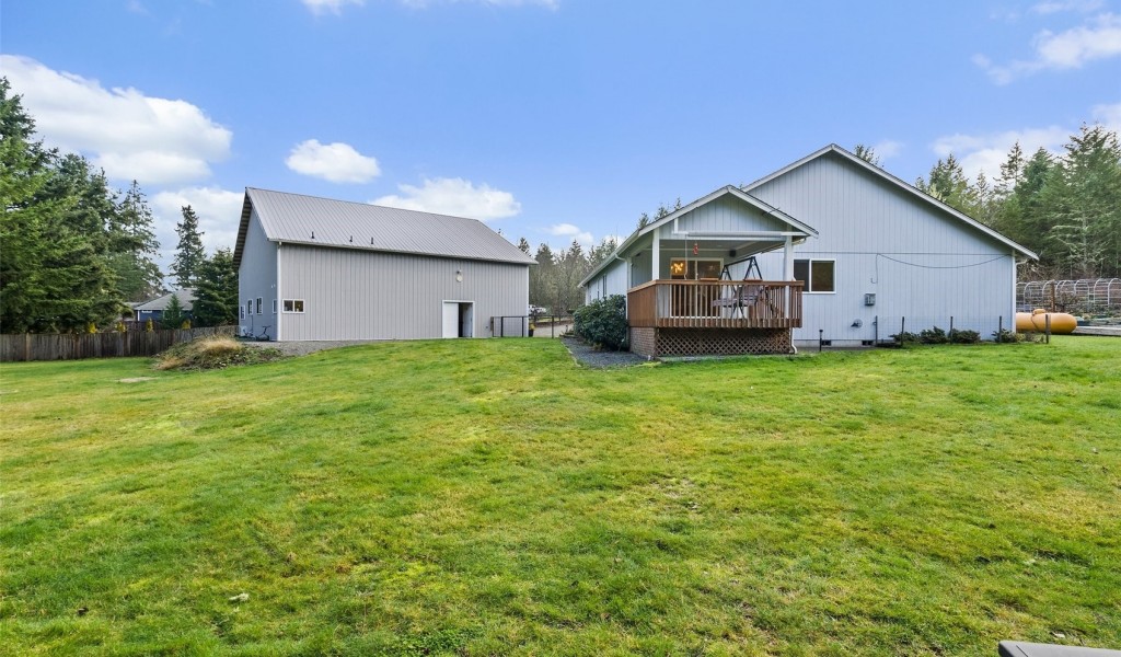 17116 Vail Loop, Rainier, Washington image 28