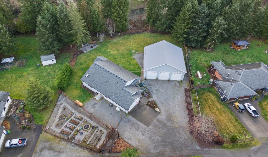 17116 Vail Loop, Rainier, Washington image 38