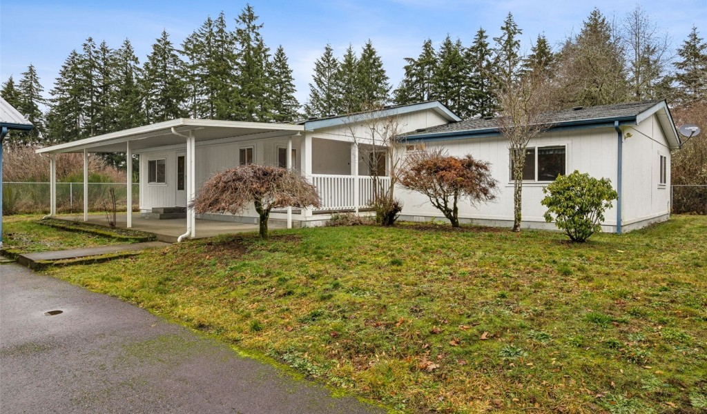 7420 Rainier Road, Olympia, Washington image 1