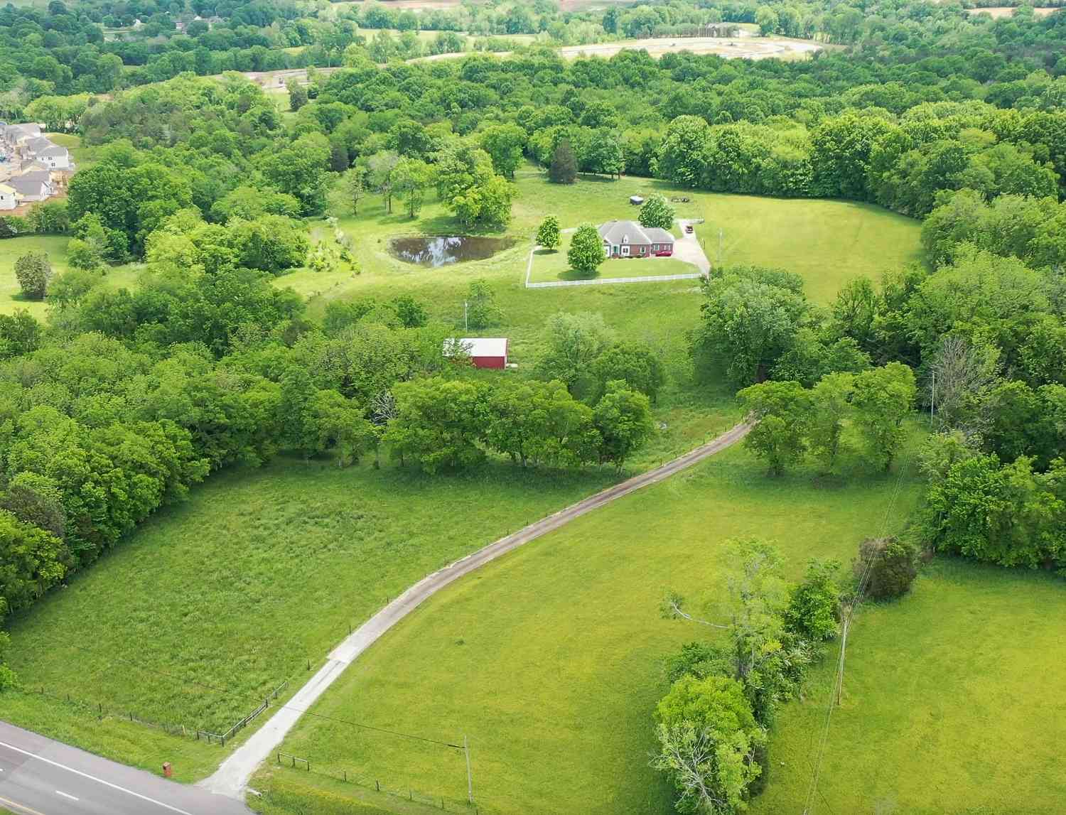 2312 Nashville Hwy, Columbia, Tennessee image 3