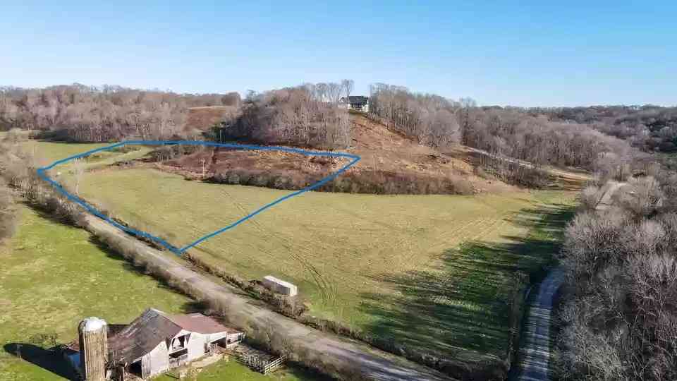 2612 Roy Dodson Rd, Columbia, Tennessee image 1