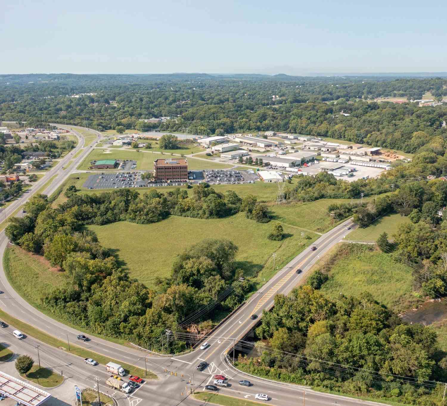 1 Hampshire Pike, Columbia, Tennessee image 4