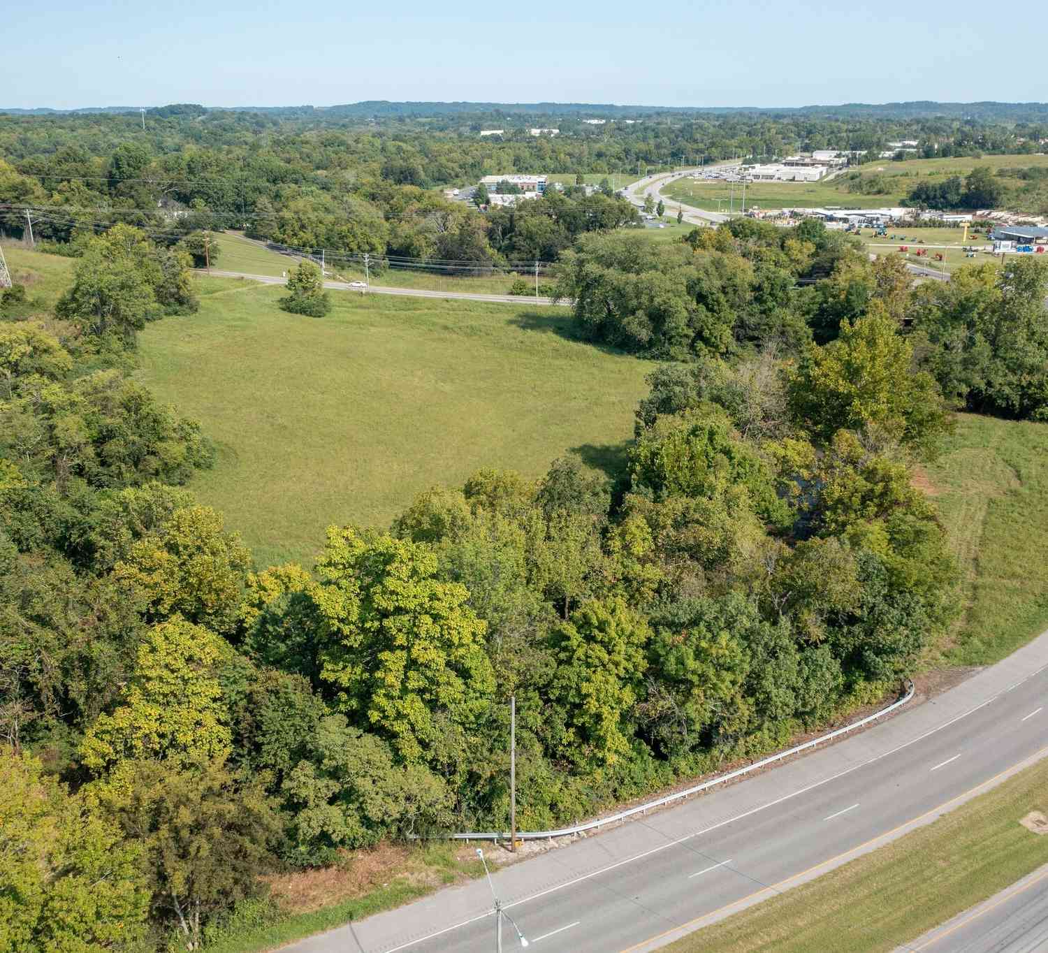 1 Hampshire Pike, Columbia, Tennessee image 7