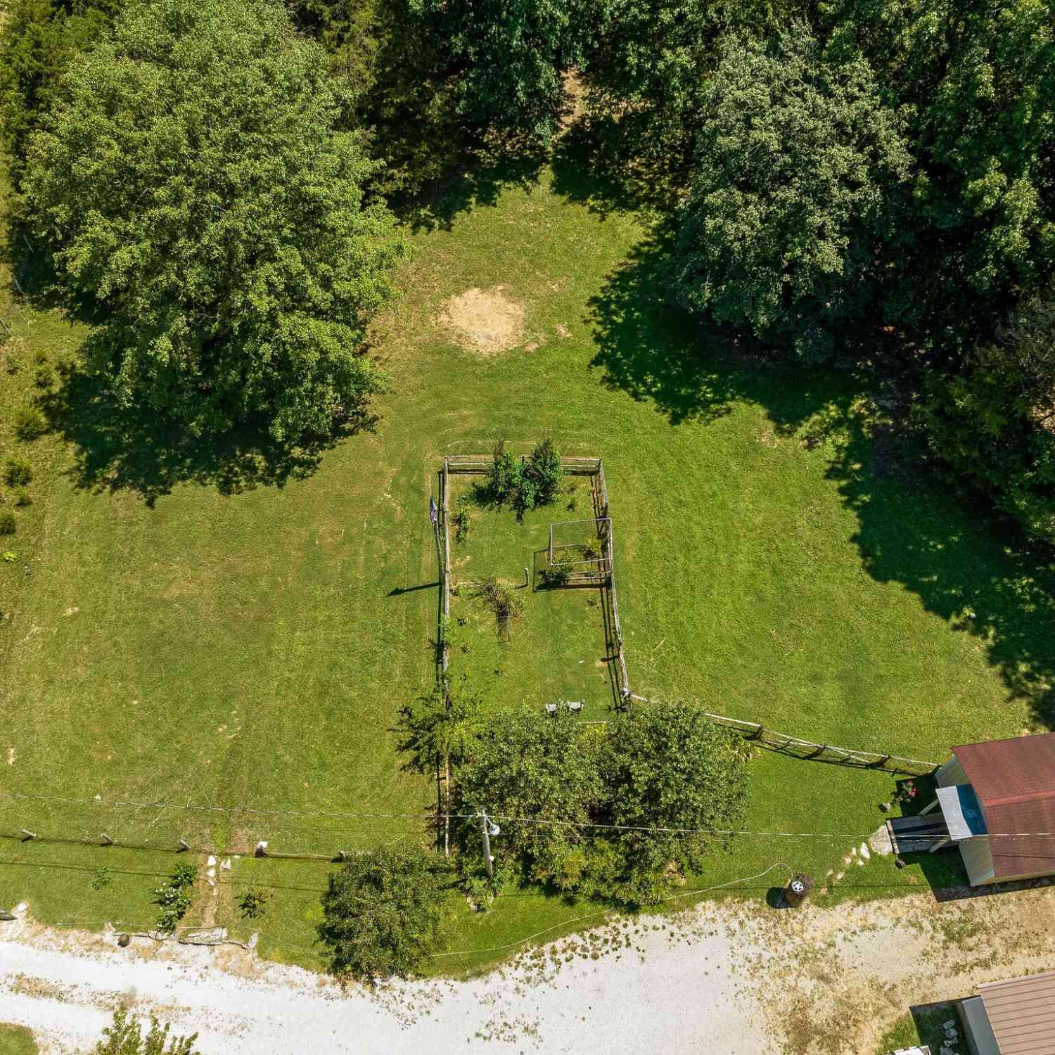 2812 Bolton Rd, Columbia, Tennessee image 17