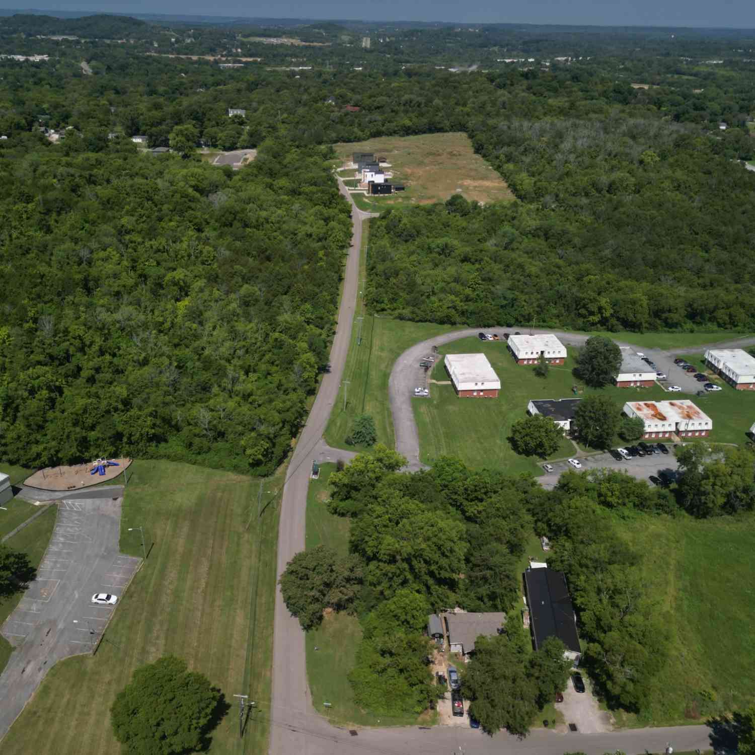 Armstrong St, Columbia, Tennessee image 2