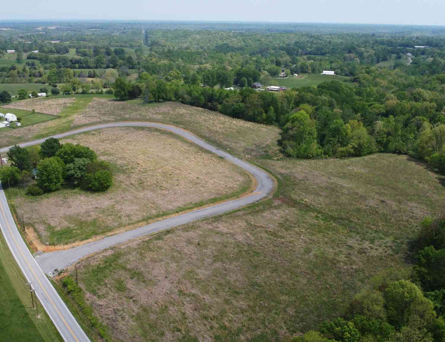 2 Frogpond Circle, Lafayette, Tennessee image 3