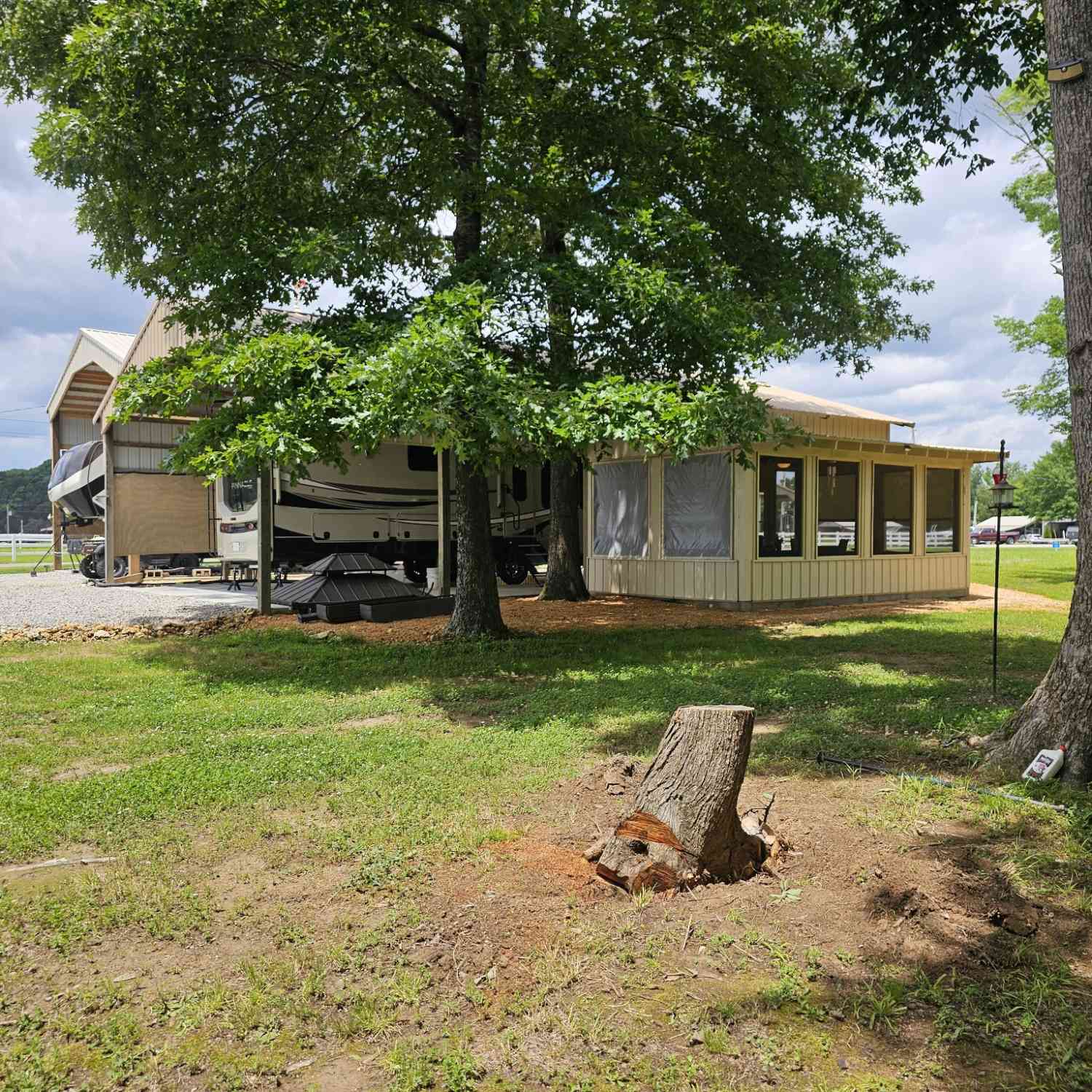 369 Duck Blind Rd, Clifton, Tennessee image 9