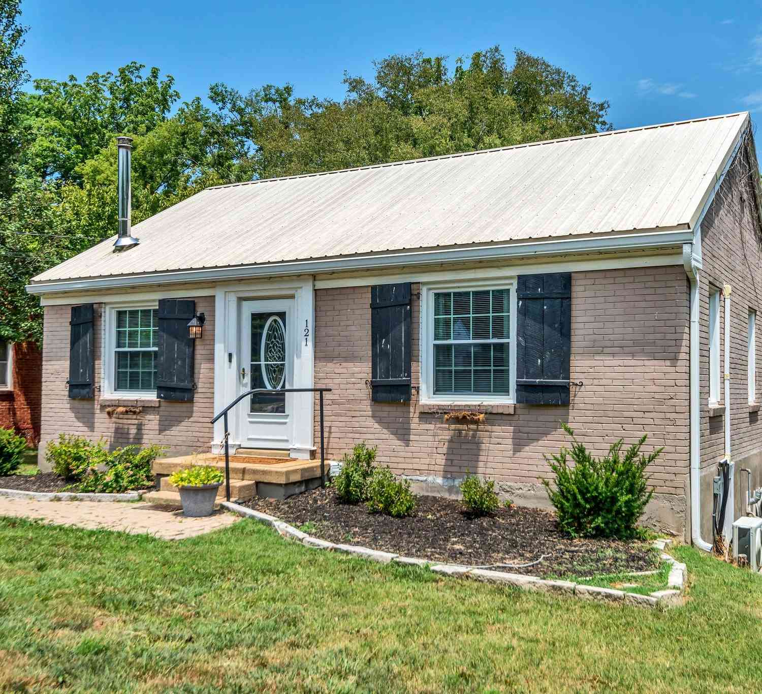 121 7th Ave, Columbia, Tennessee image 4