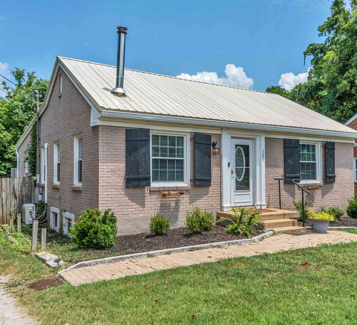 121 7th Ave, Columbia, Tennessee image 3