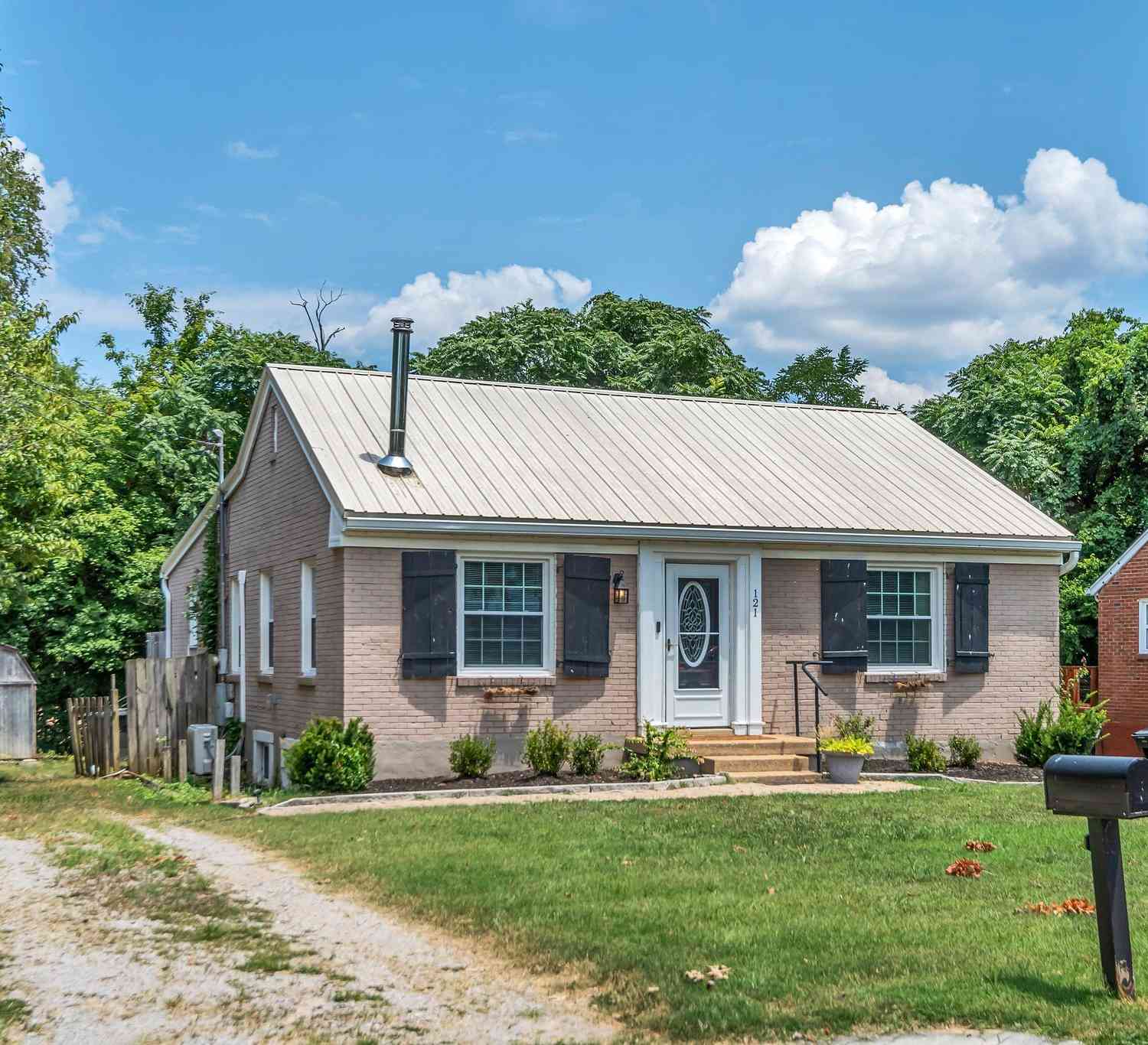 121 7th Ave, Columbia, Tennessee image 2