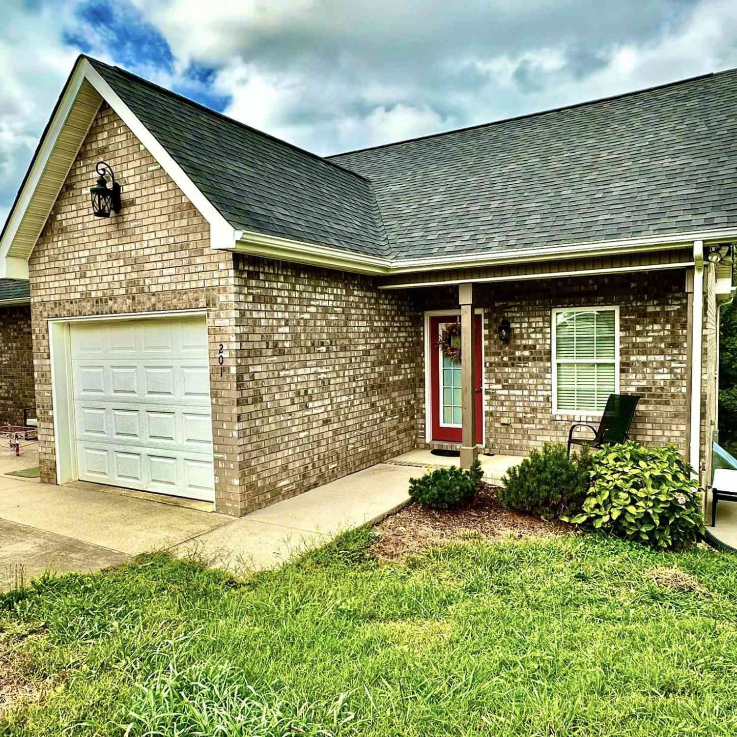 1605 S Cannon Blvd #201, Shelbyville, Tennessee image 2