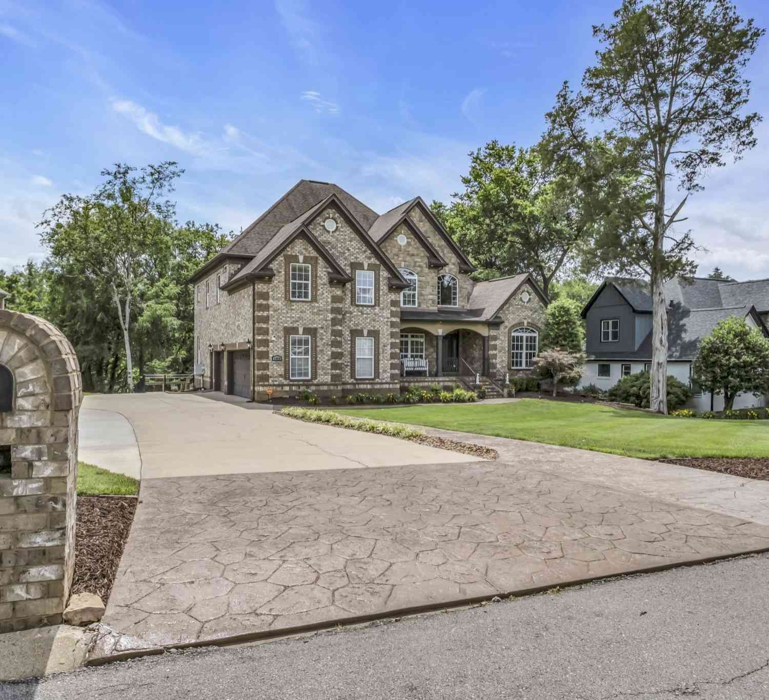 1009 Rosemont Terrace, Smyrna, Tennessee image 3