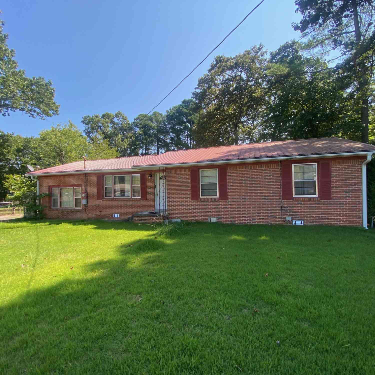 1705 3rd Ave, Manchester, Tennessee image 1