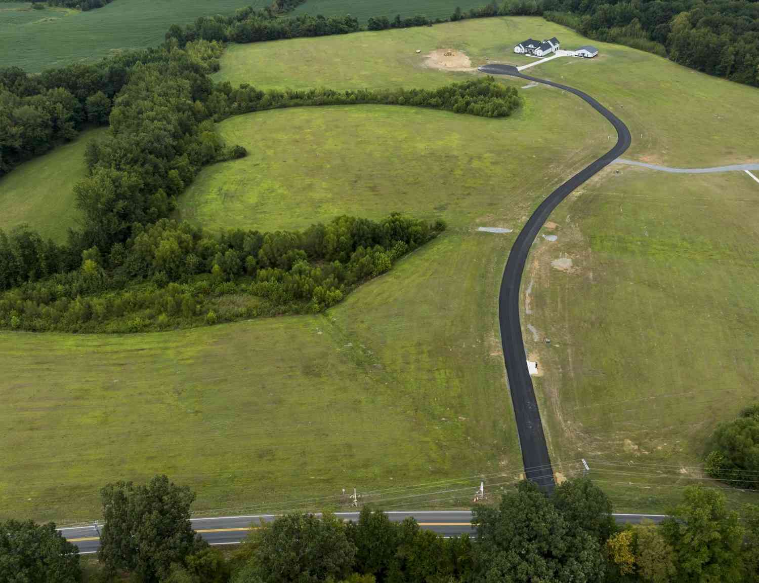 Betts Road, Greenbrier, Tennessee image 2