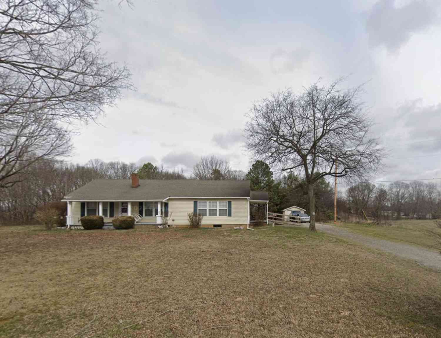 2633 Bearwallow Rd, Ashland City, Tennessee image 1