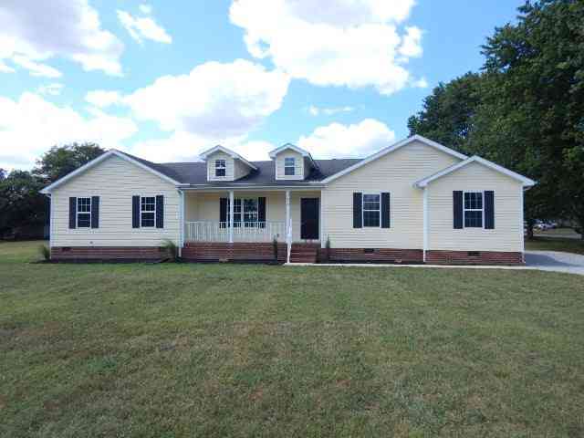 372 Brandon Dr, McMinnville, Tennessee image 1