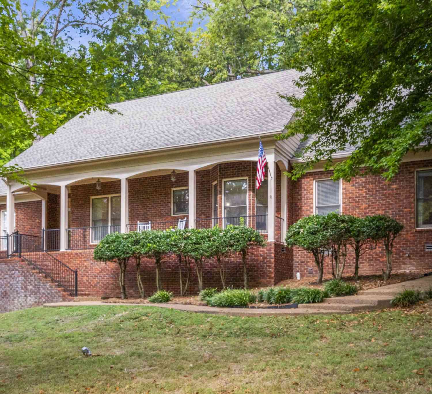 614 Fairway Trl, Springfield, Tennessee image 3