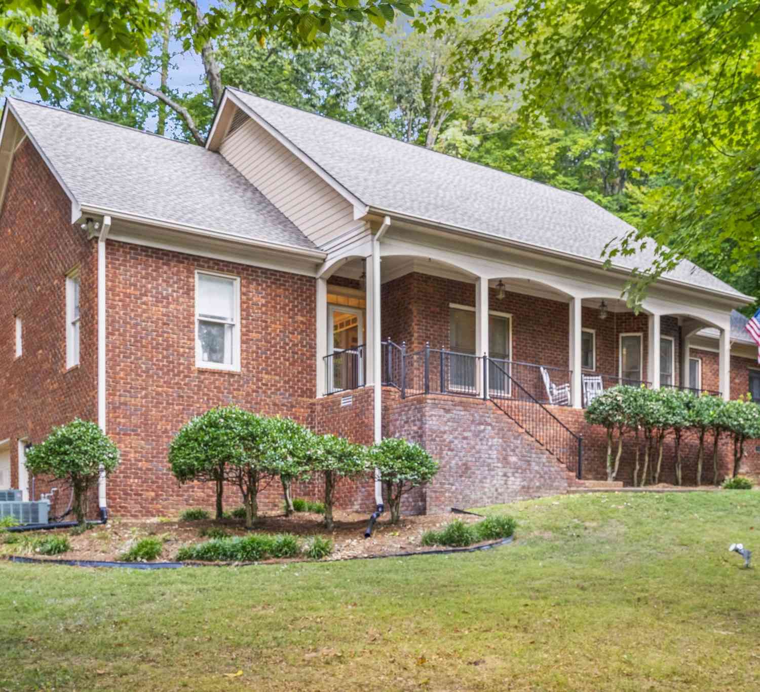 614 Fairway Trl, Springfield, Tennessee image 4