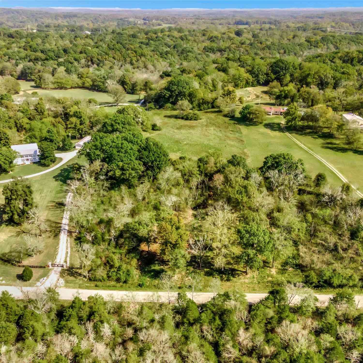 Rieves Bend Rd, Columbia, Tennessee image 1