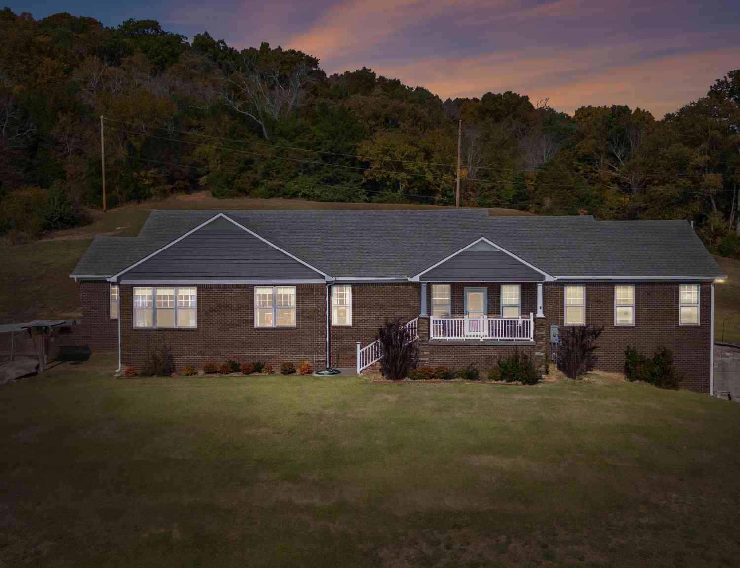 1313 Iron Bridge Rd, Columbia, Tennessee image 1