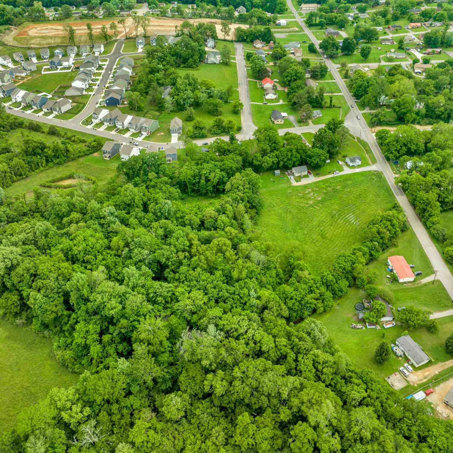 Moorseville Pike, Columbia, Tennessee image 14