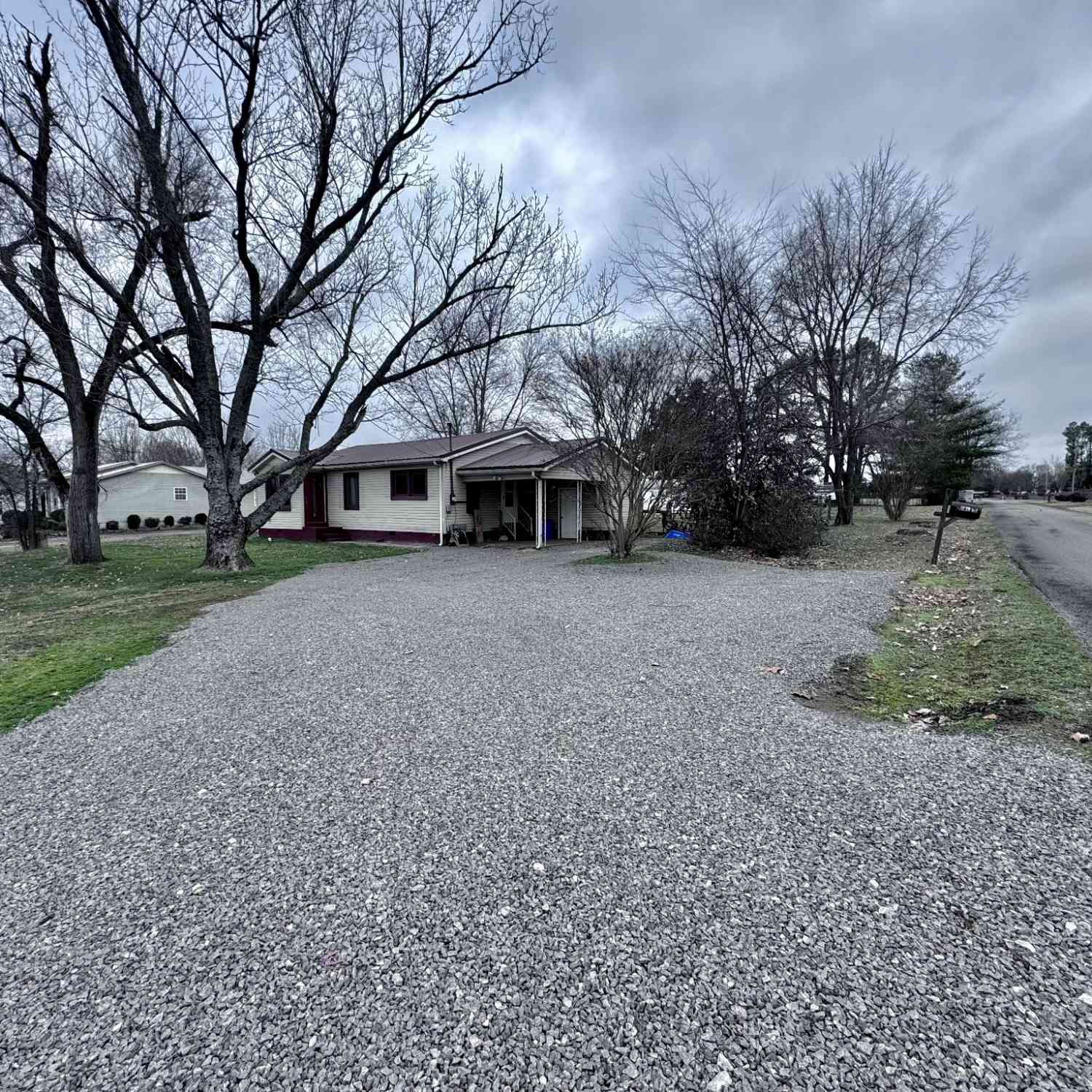 101 Qualls Ln, Shelbyville, Tennessee image 3