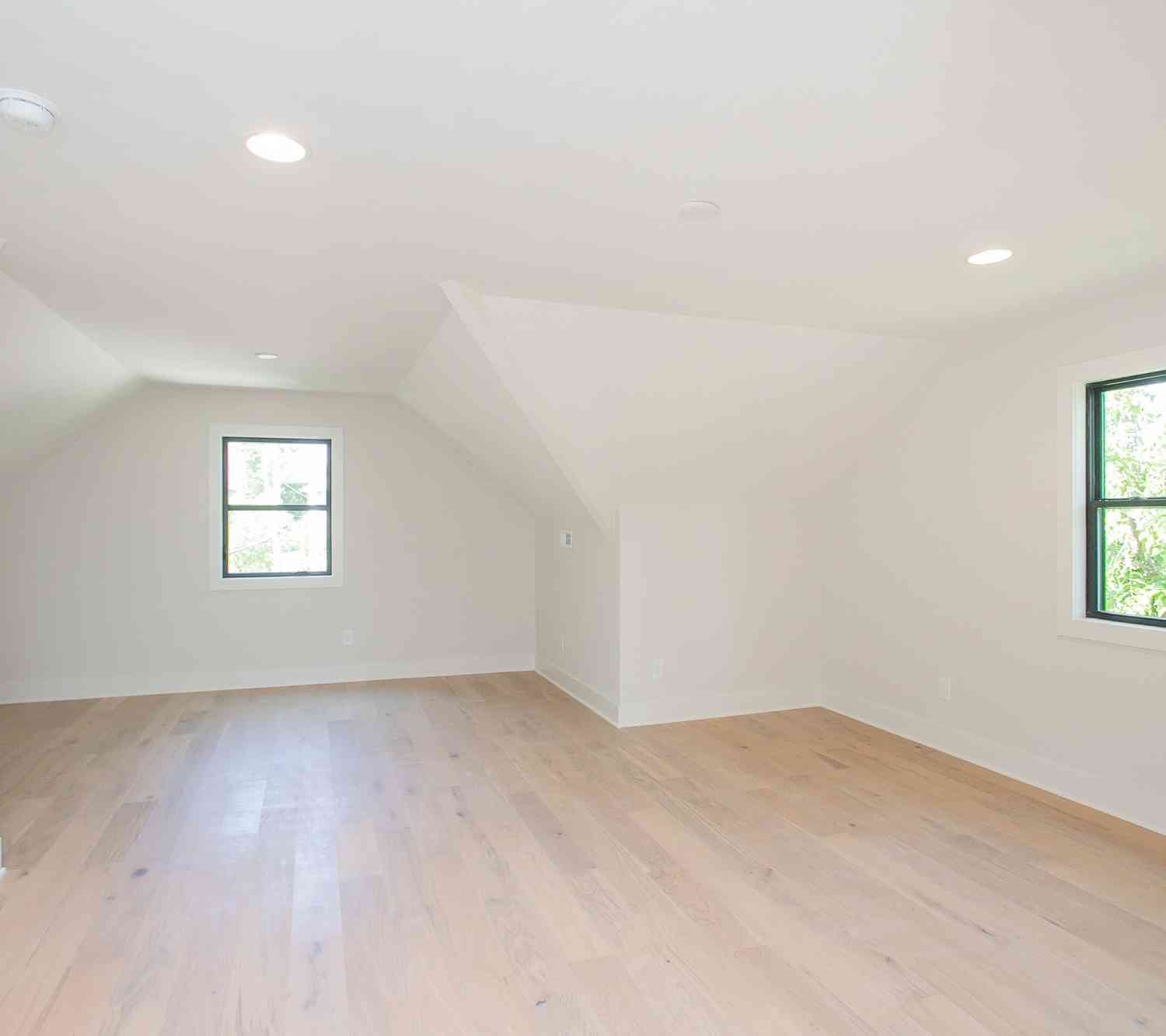 1040 W Greenwood Ave, Nashville, Tennessee image 43