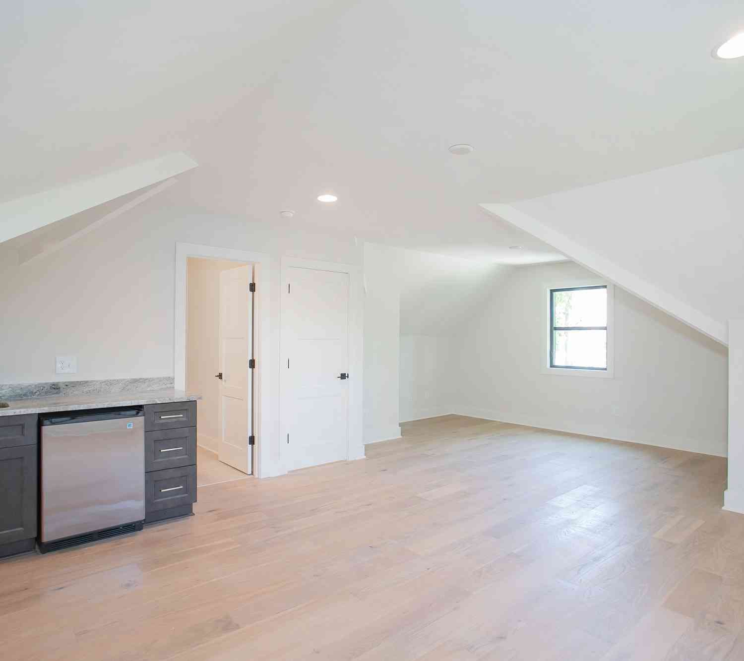 1040 W Greenwood Ave, Nashville, Tennessee image 38