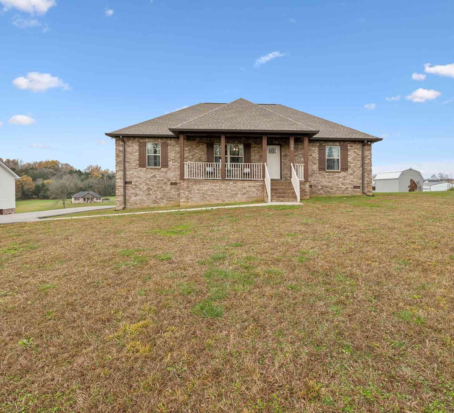 105 Hunting Hills Cir, Castalian Springs, Tennessee image 2