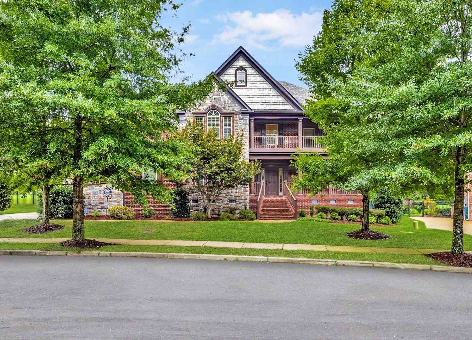 442 Victorian Park Cir, Franklin, Tennessee image 1