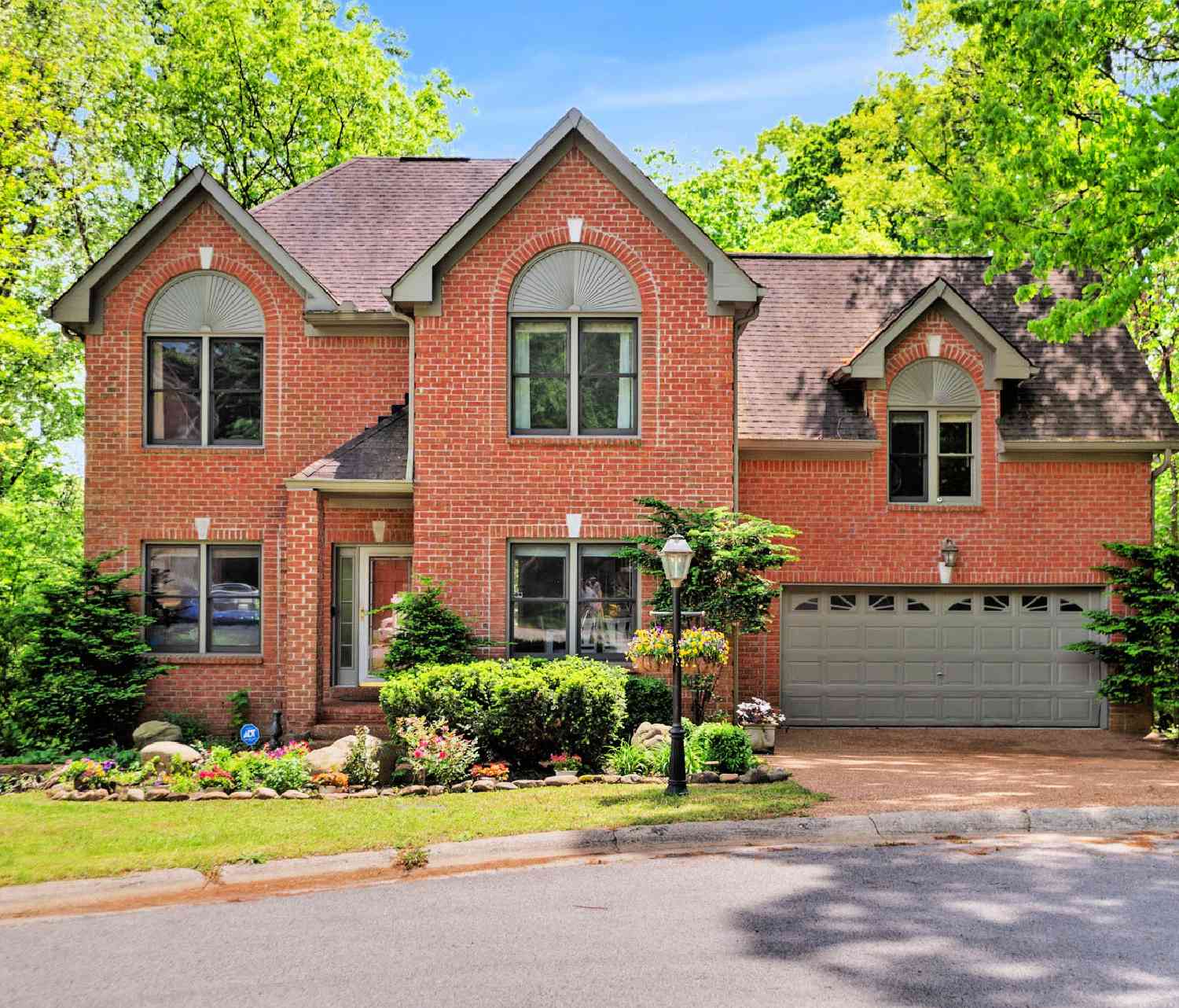 3804 Lakeridge Run, Nashville, Tennessee image 1