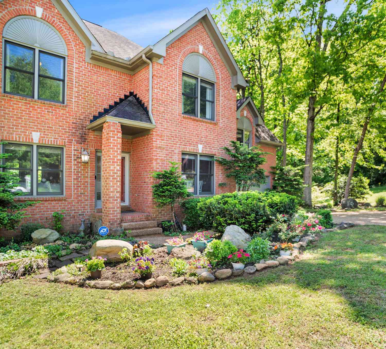 3804 Lakeridge Run, Nashville, Tennessee image 2