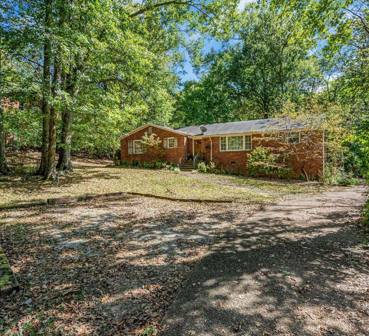 811 Russleo Dr, Nashville, Tennessee image 1
