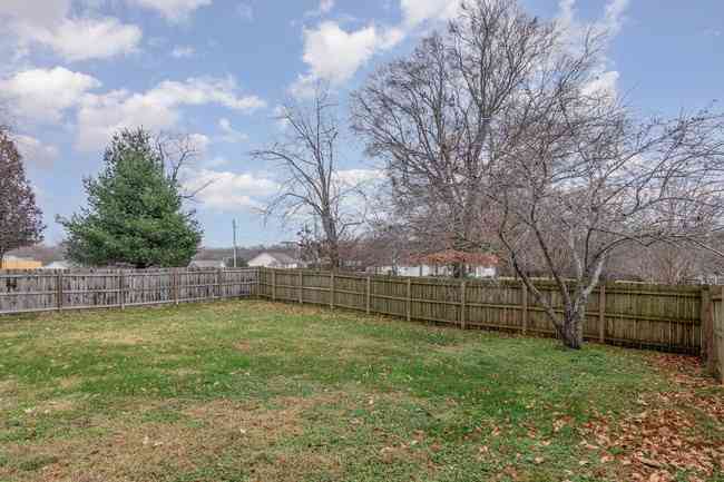 584 Barney Ln, Clarksville, Tennessee image 30