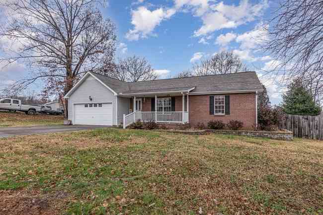 584 Barney Ln, Clarksville, Tennessee image 3