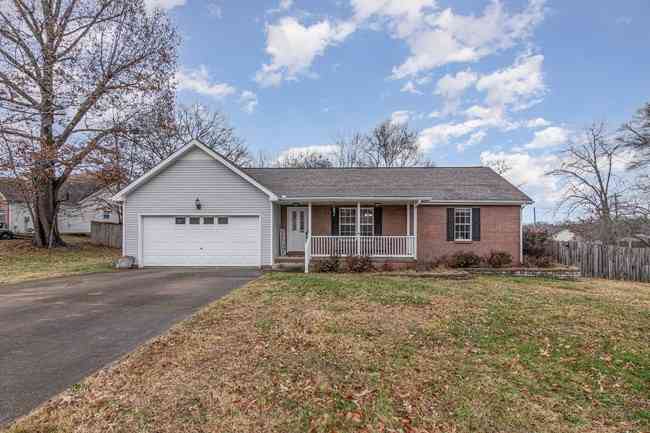 584 Barney Ln, Clarksville, Tennessee image 1