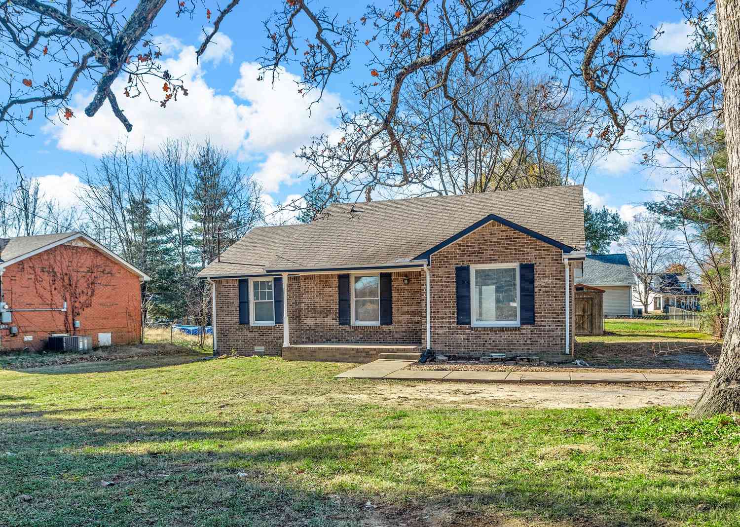 3404 Pembroke Rd, Clarksville, Tennessee image 2