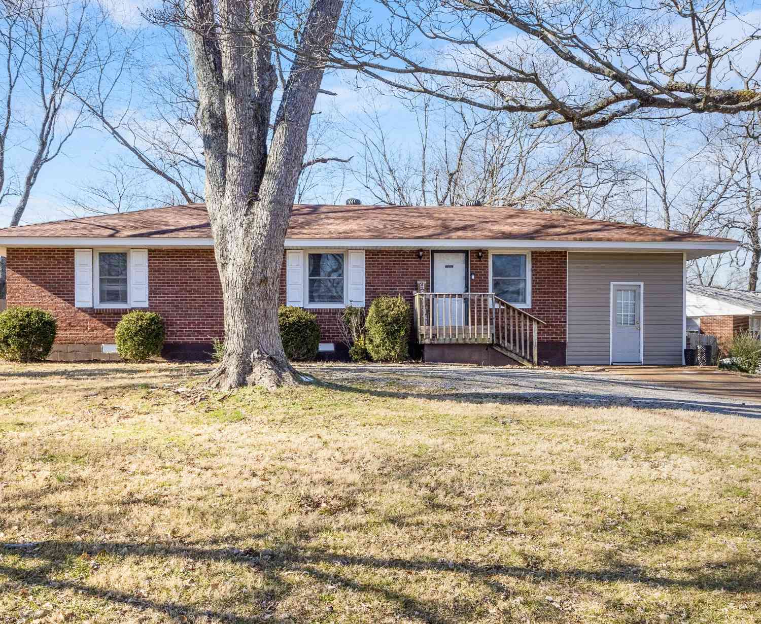 214 Park Ln, Clarksville, Tennessee image 1