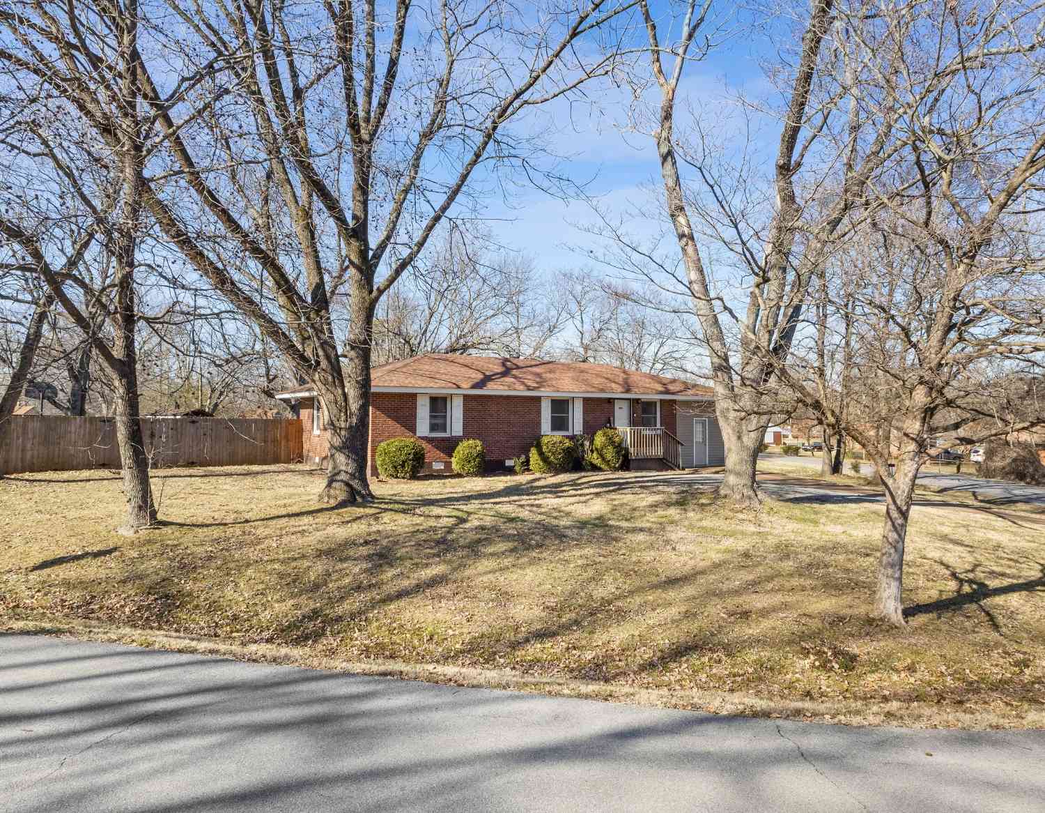 214 Park Ln, Clarksville, Tennessee image 3