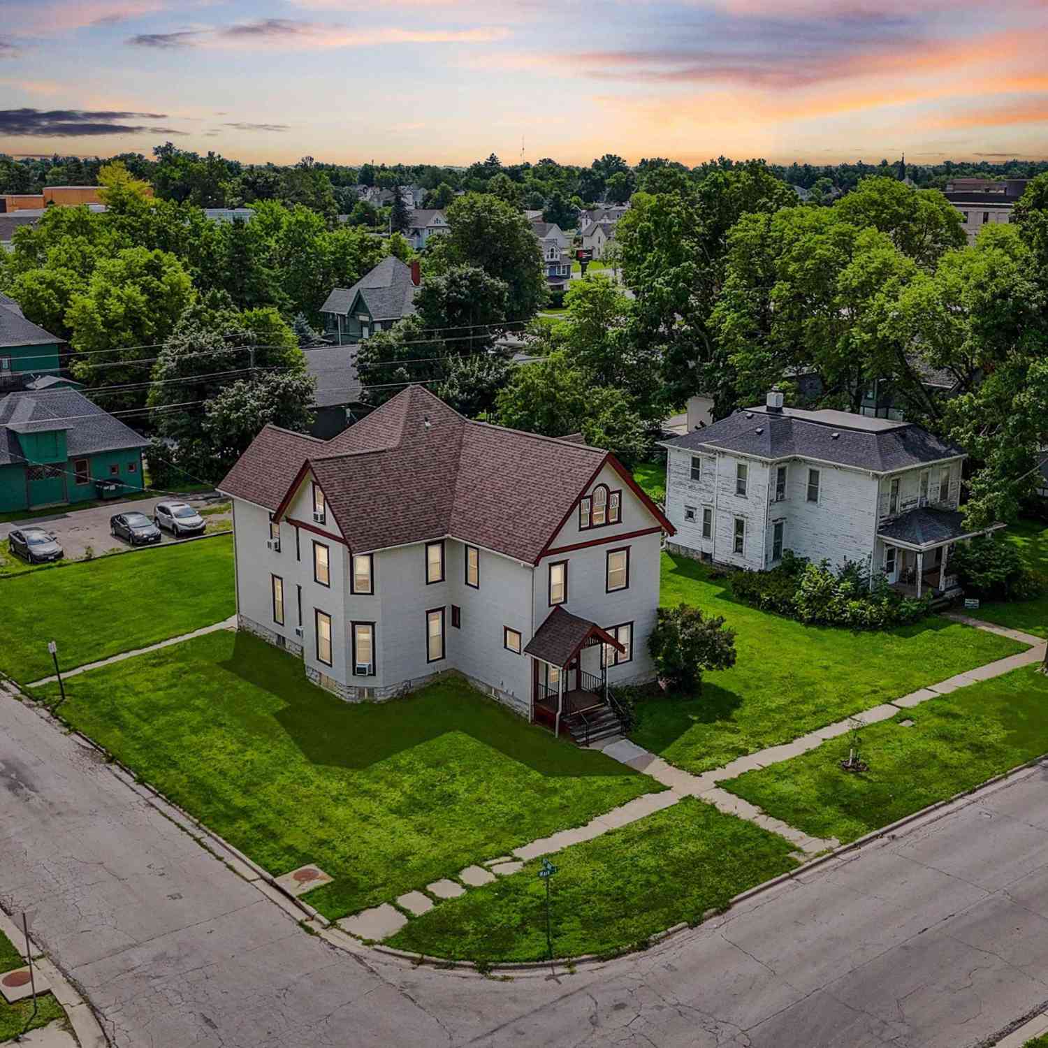 Multifamily For Sale - 1132 Main Street<br/> Poweshiek County, Grinnell, IA 50112