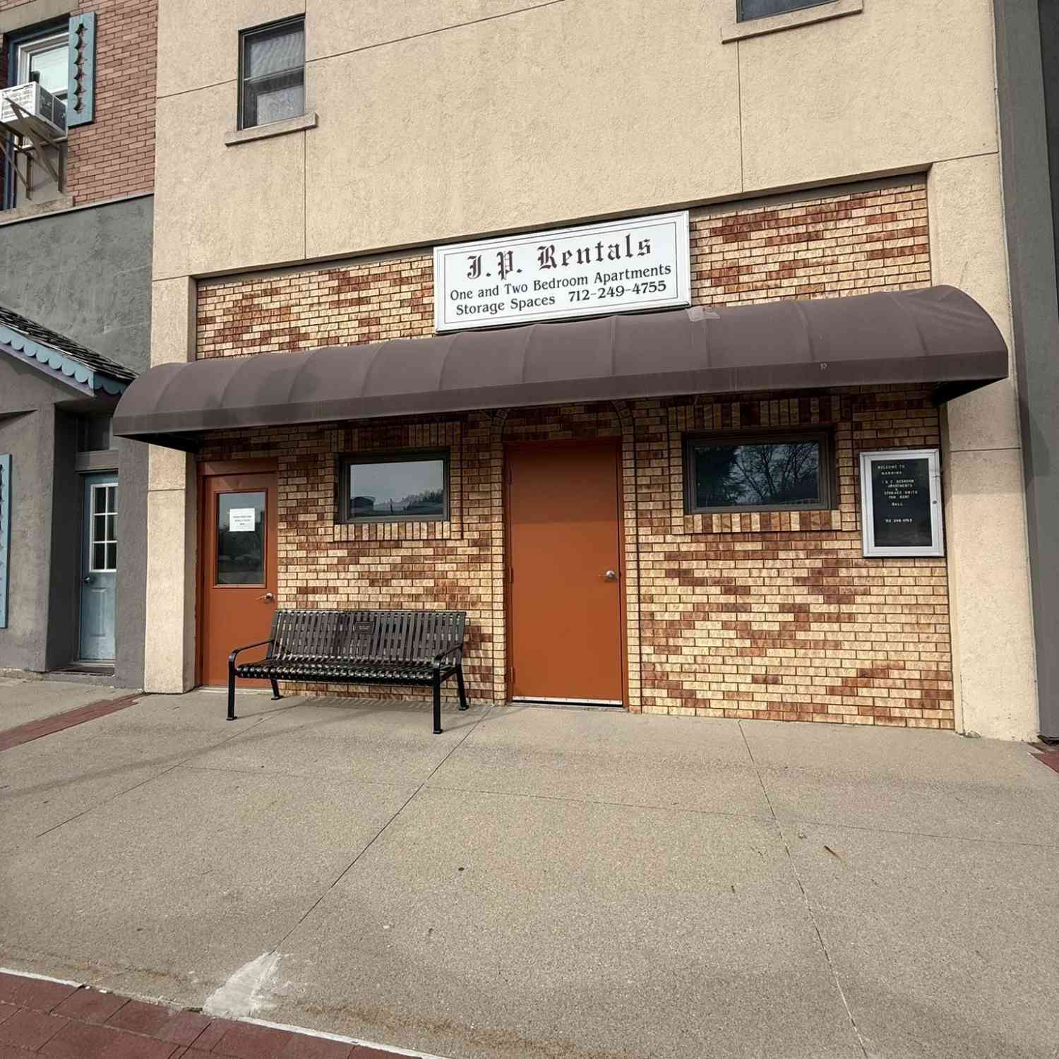 Multifamily For Sale - 407 Main Street<br/> Manning, IA 51455
