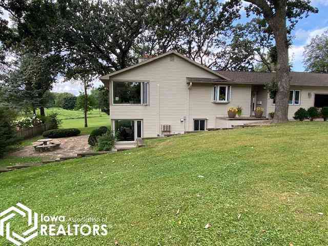 Homes For Sale - 601 19th Street W<br/> Clear Lake, IA 50428