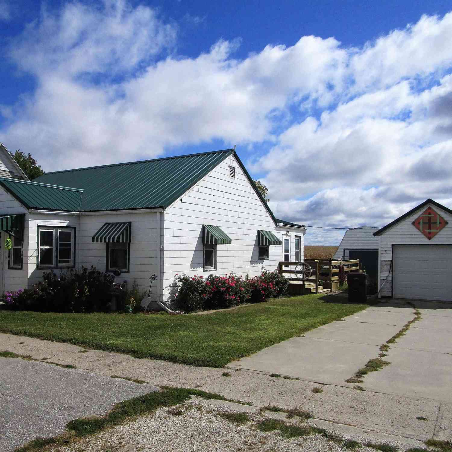 Homes For Sale - 306 East Street<br/> Buckeye, IA 50006