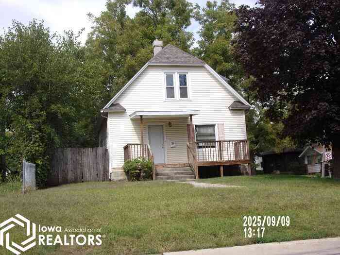 Homes For Sale - 1930 2nd Avenue N<br/> Fort Dodge, IA 50501